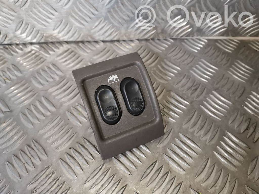 Chrysler PT Cruiser Electric window control switch 