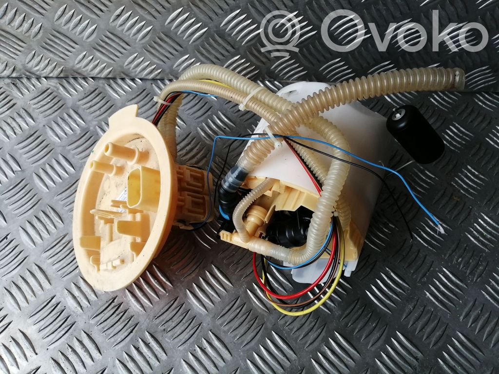 BMW 5 G30 G31 G38 In-tank fuel pump 
