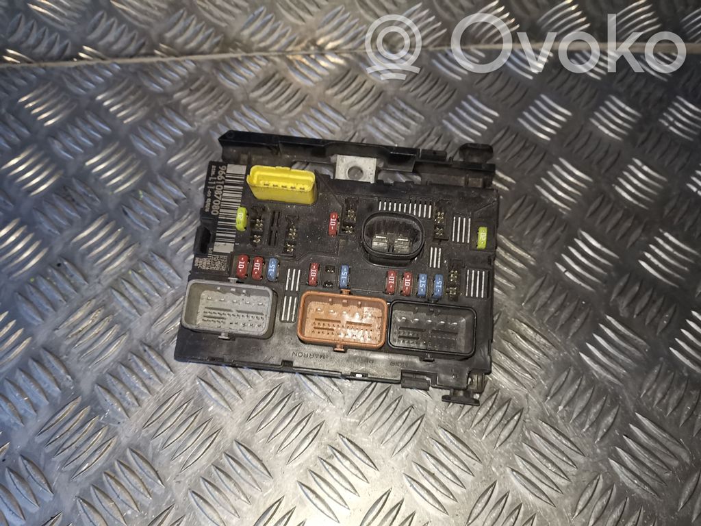 Peugeot 307 Katvealueen valvonnan ohjainlaite (BSM) 