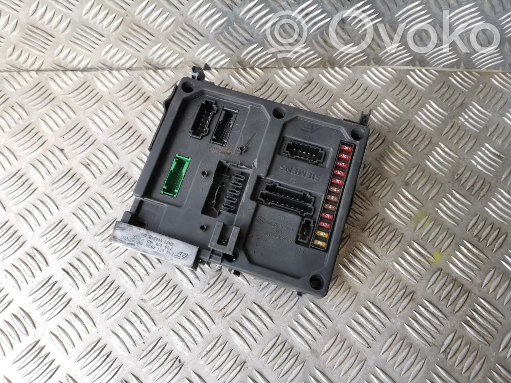 Ford Galaxy Fuse module 