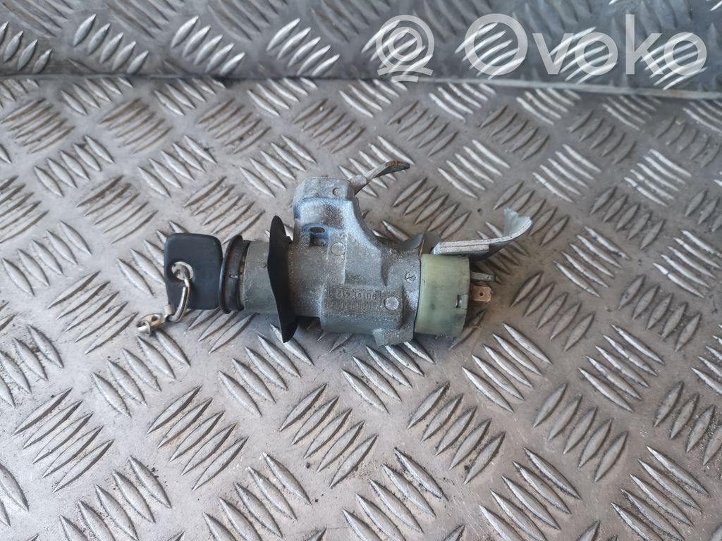 Opel Astra F Užvedimo spynelė 