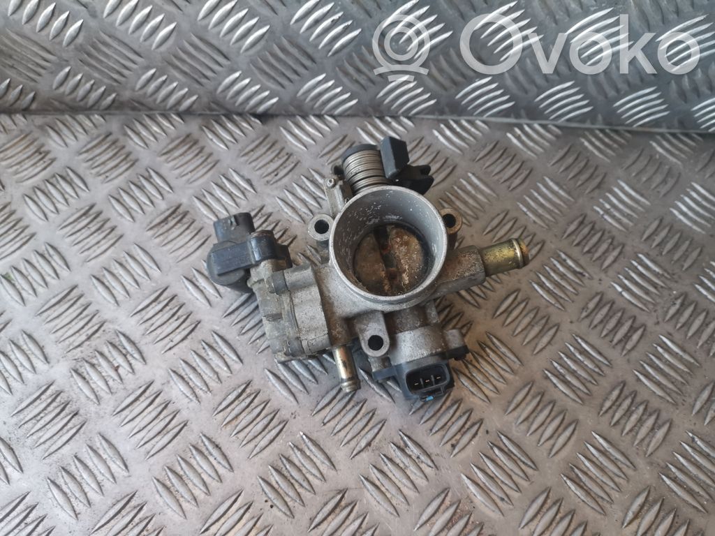 Toyota Corolla E120 E130 Droselinė sklendė 