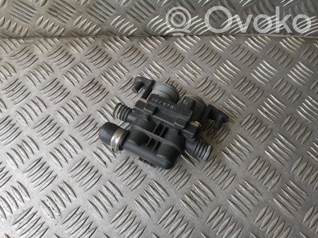 Apsildes radiatora vārsts (-i)   8374995,1147412137
