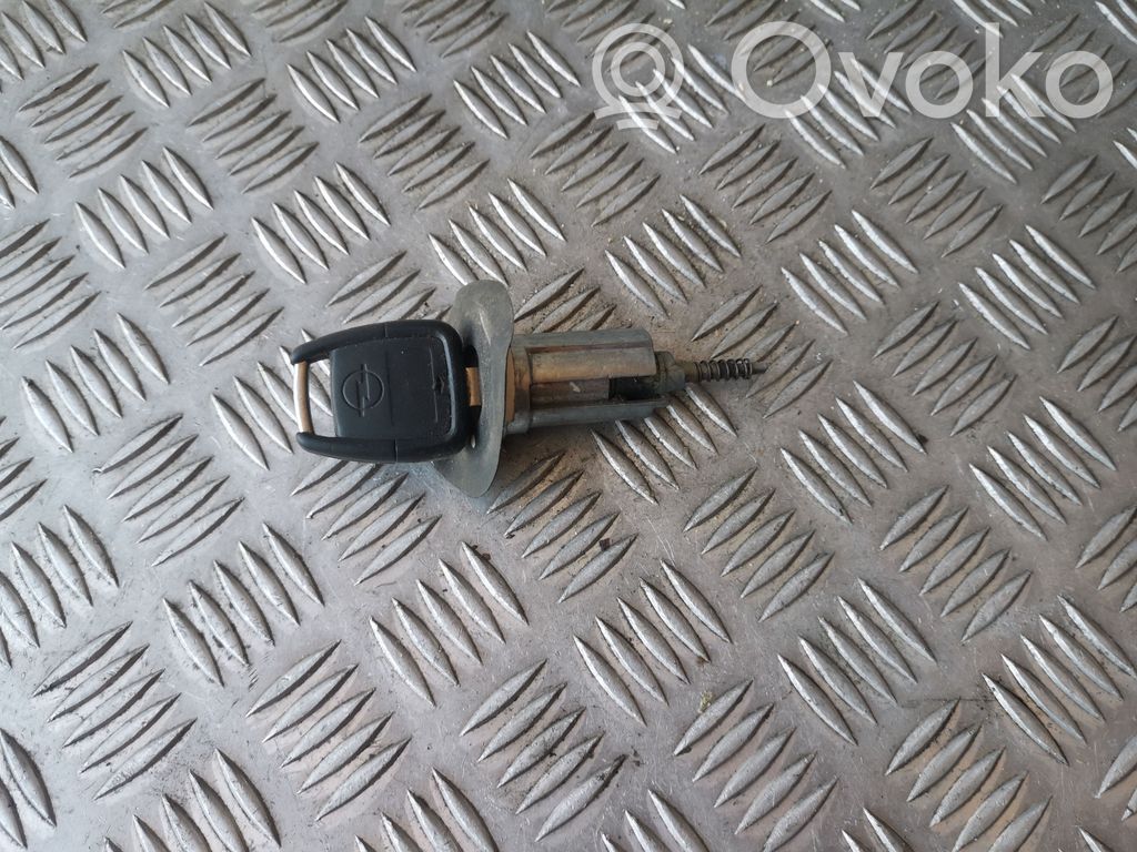 Opel Astra G Ignition lock 