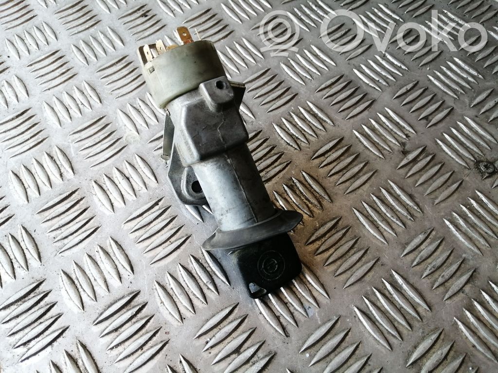 Opel Astra F Užvedimo spynelė 