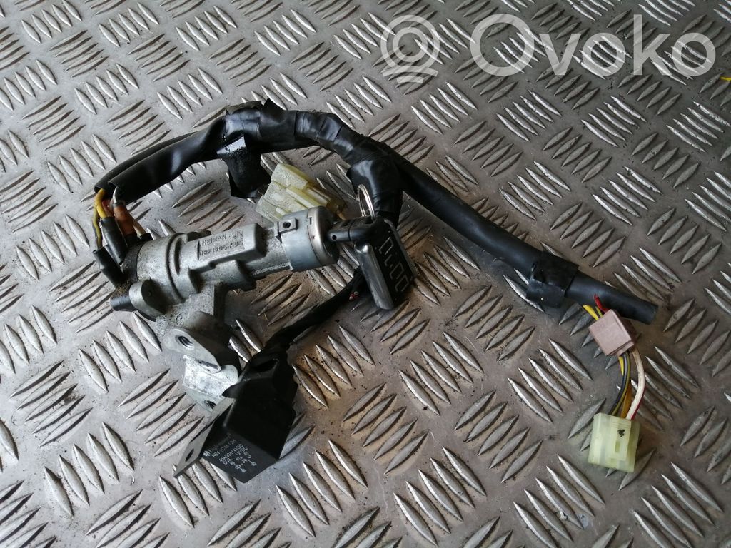 Rover 200 XV Užvedimo spynelė 