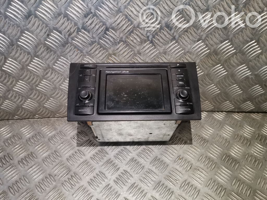 Audi A6 S6 C5 4B Panel / Radioodtwarzacz CD/DVD/GPS 
