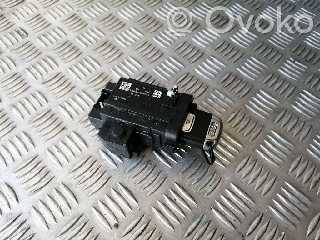 Audi A5 8T 8F Virtalukko 