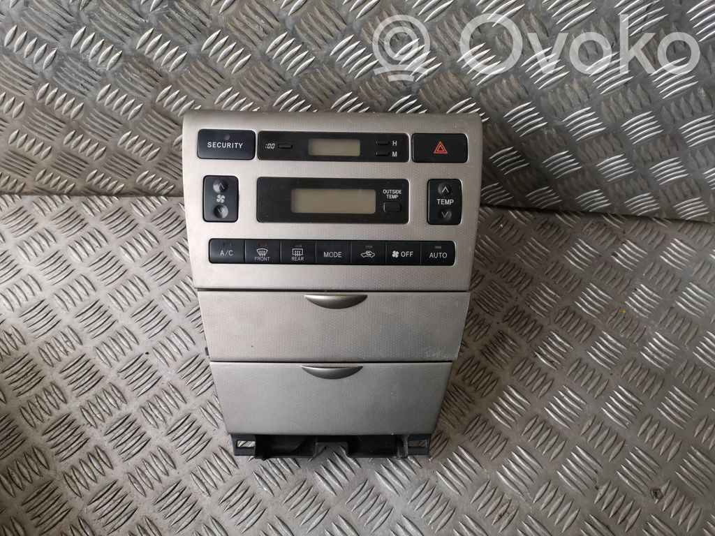 Toyota Corolla E120 E130 Climate control unit 