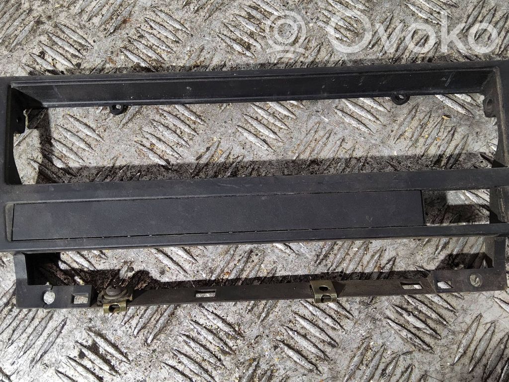 BMW 5 E39 Radiouztvērēja / navigācija dekoratīvā apdare 