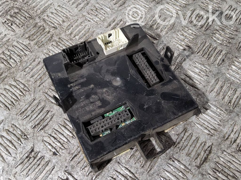Renault Laguna II Comfort/convenience module 