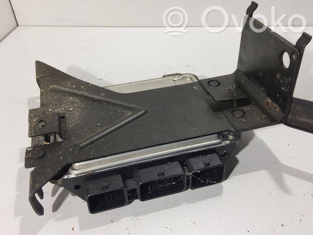 Renault Megane II Engine control unit/module 