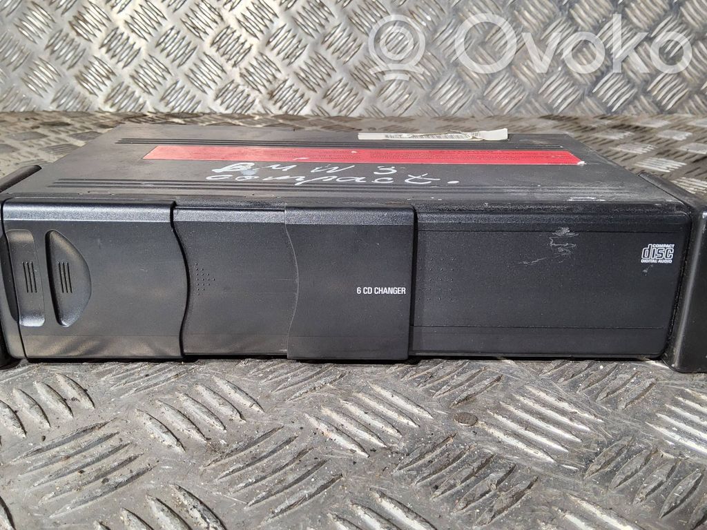 BMW 3 E46 CD/DVD keitiklis 