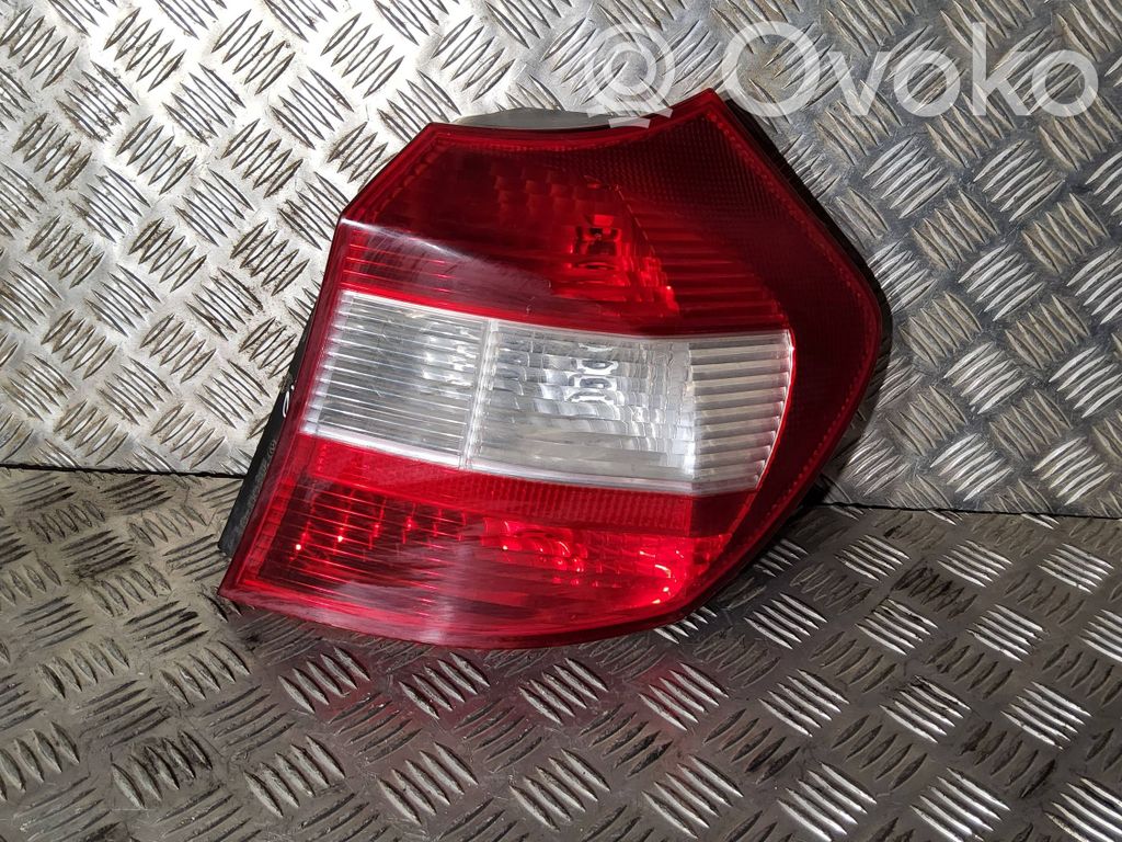 BMW 1 E81 E87 Galinis žibintas kėbule 