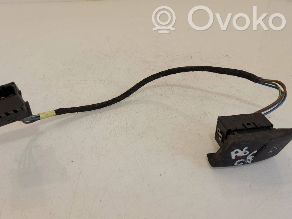Audi A6 S6 C5 4B Central locking switch button 