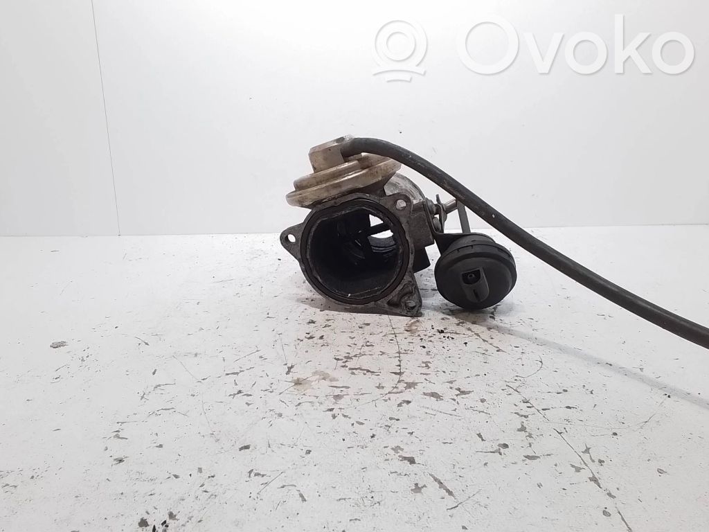 Audi A4 S4 B6 8E 8H EGR vārsts 