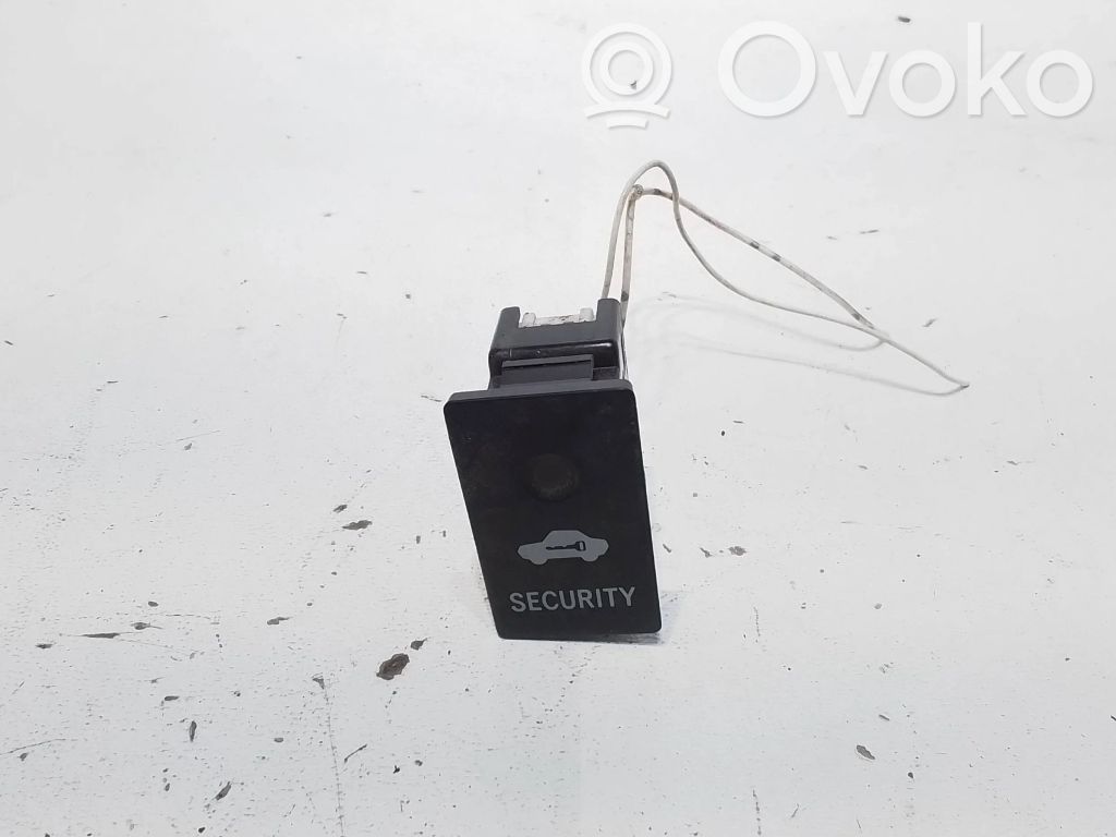 Toyota RAV 4 (XA20) Alarm switch 