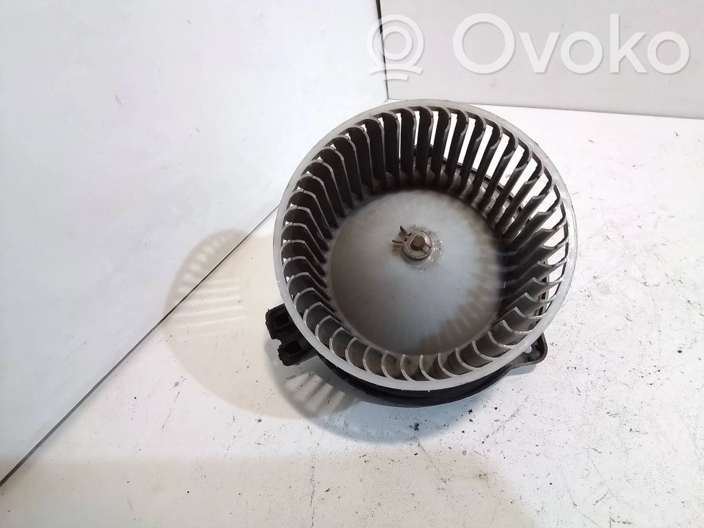 Mazda 2 Mazā radiatora ventilators 