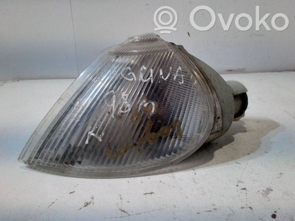 Renault Laguna I Front indicator light 