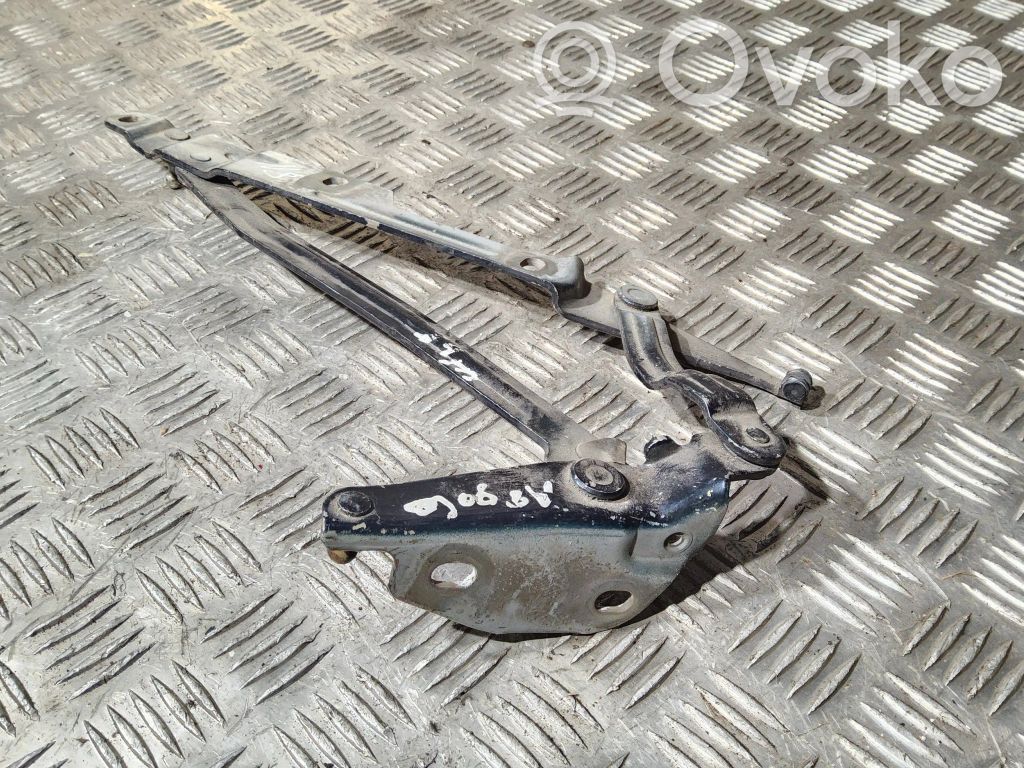Tailgate/trunk/boot hinge   4A5827499A