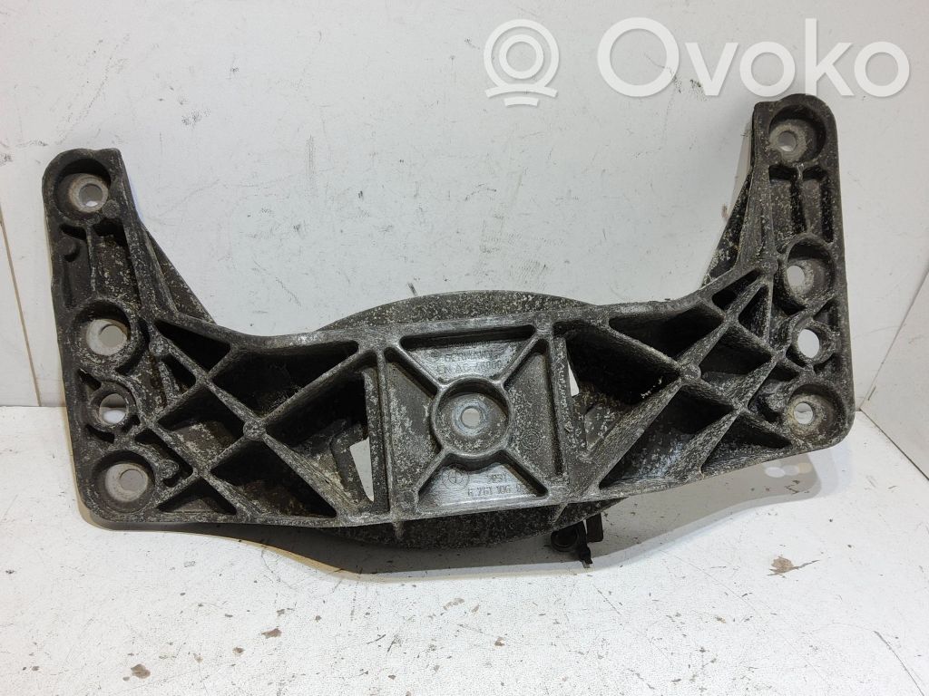 BMW 5 E60 E61 Gearbox mounting bracket 