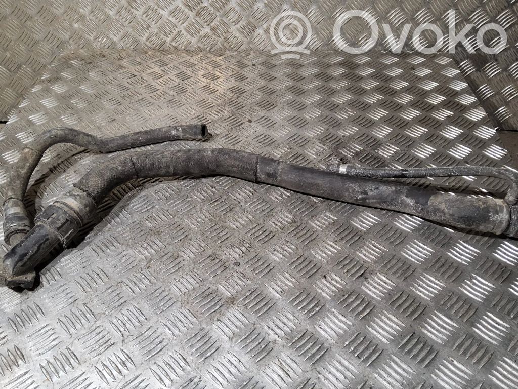 BMW 3 E90 E91 Engine coolant pipe/hose 