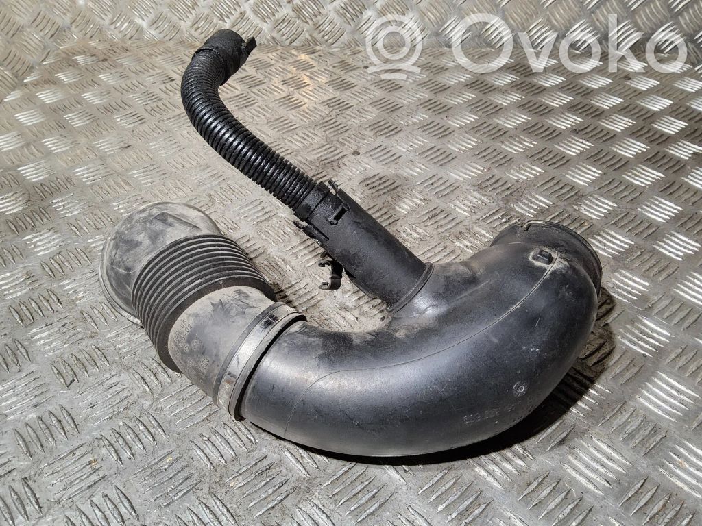 BMW 5 E60 E61 Air intake duct part 