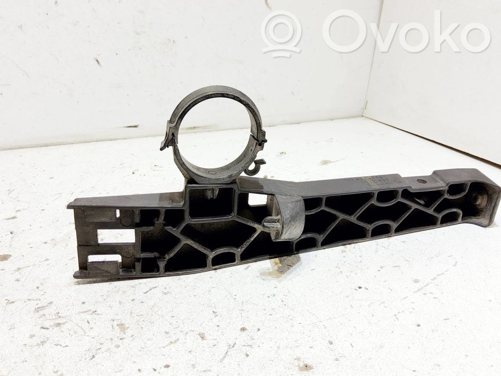 BMW 5 E60 E61 Other engine bay part 