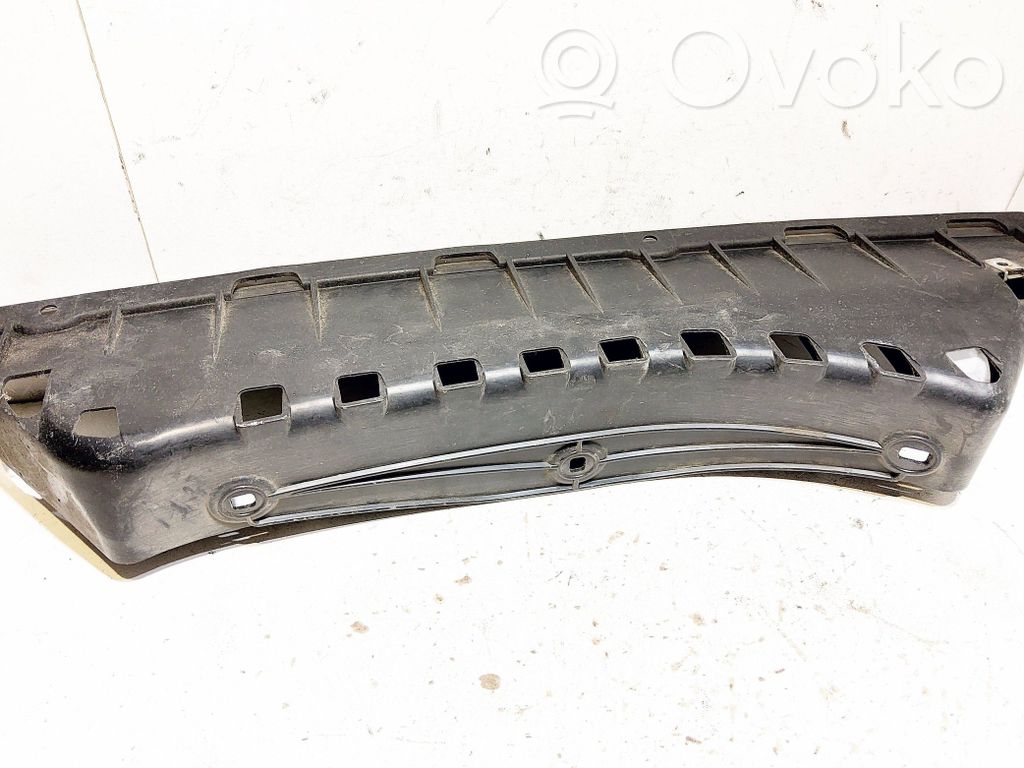 BMW 5 E60 E61 Aizmugurējā bufera montāžas kronšteins 