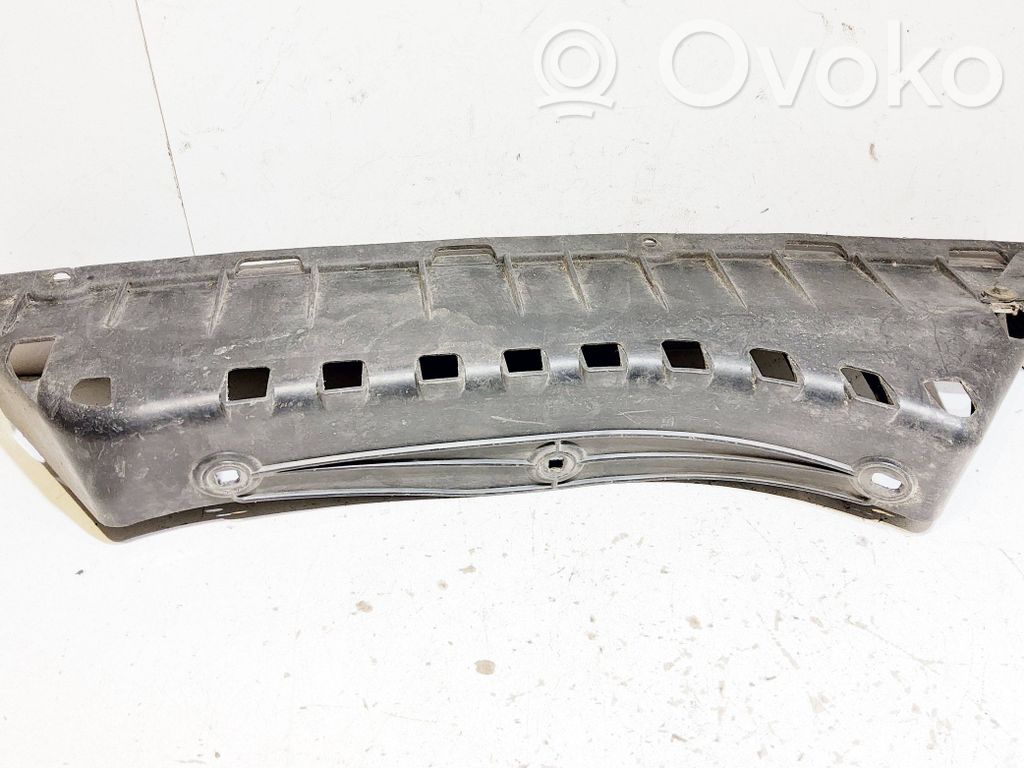 BMW 5 E60 E61 Aizmugurējā bufera montāžas kronšteins 
