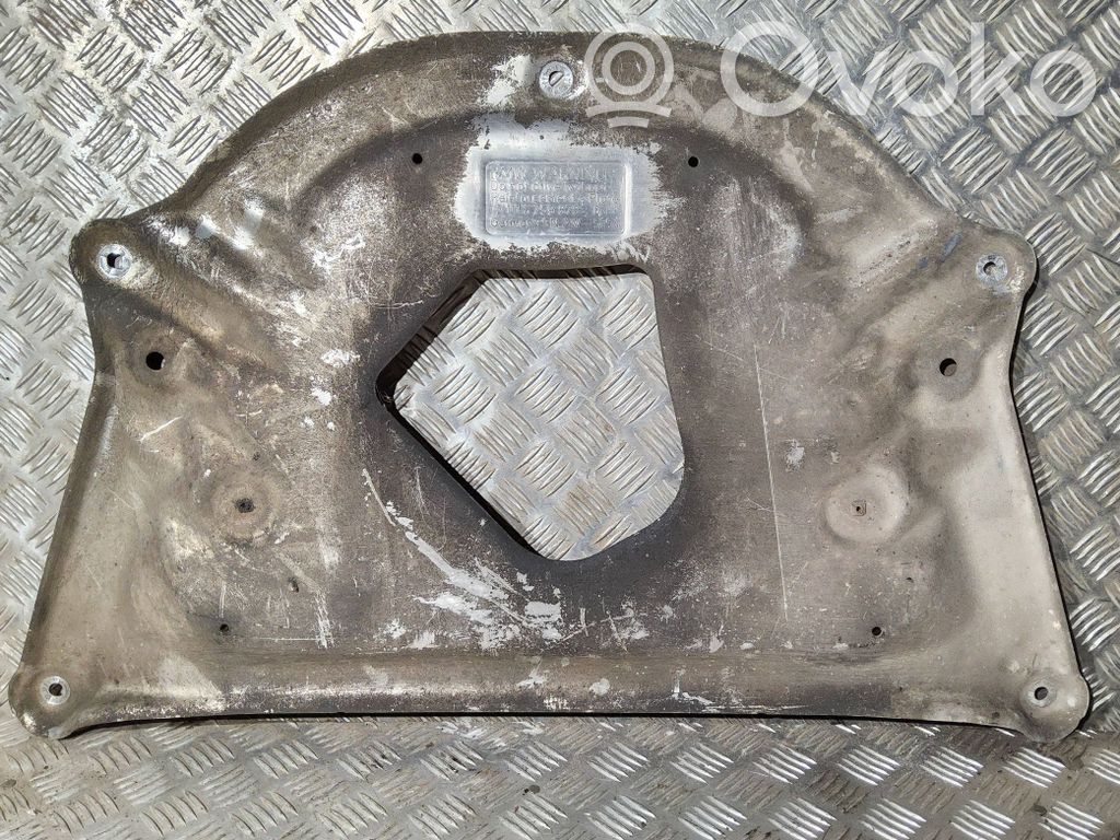 BMW 5 E60 E61 Engine splash shield/under tray 