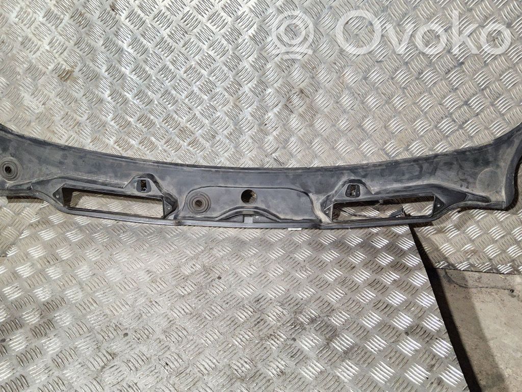 BMW 3 E90 E91 Wiper trim 