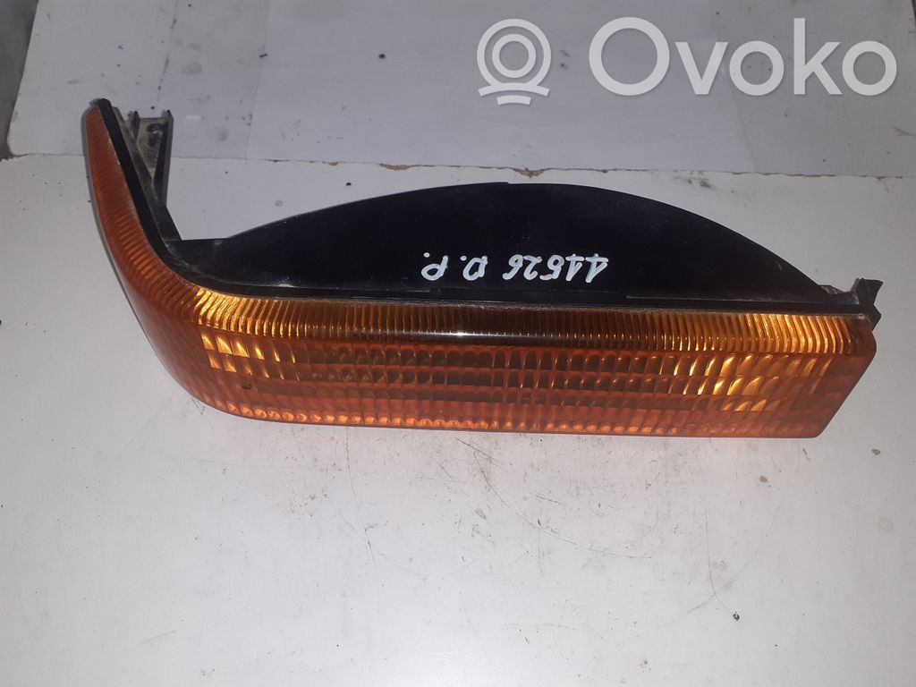 Jeep Grand Cherokee Front indicator light 