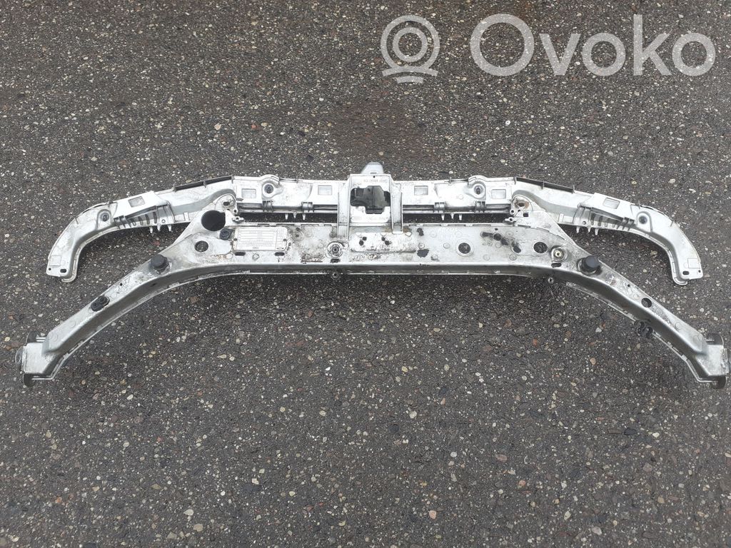 Ford Focus Radiatoru panelis 