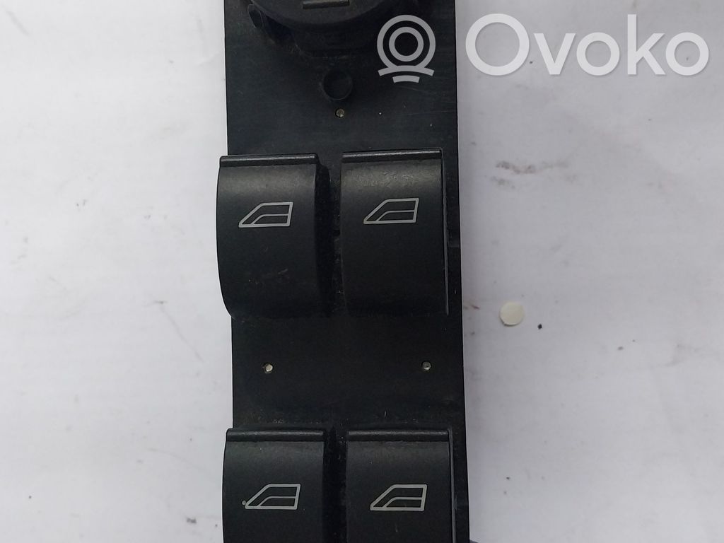 Schalter el. Fensterheber   FRONTLEFT,3M5T14A132AF