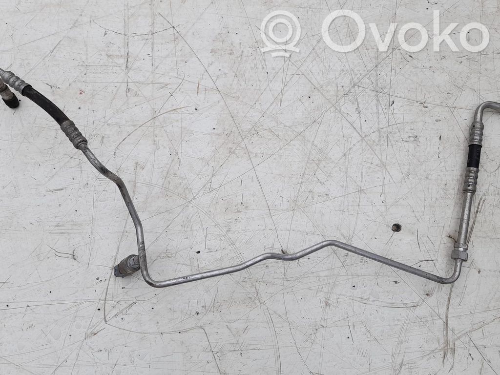 Ford Focus Ilmastointilaitteen putki (A/C) 