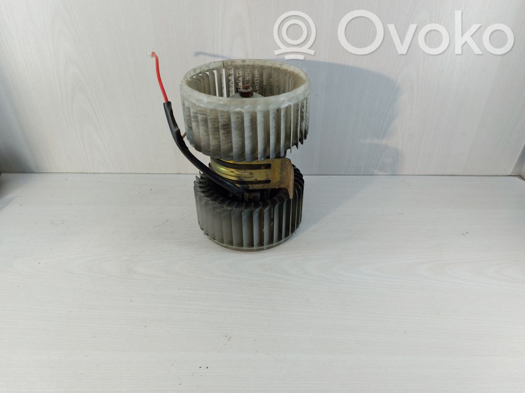 Heizungslüfter   B130304702