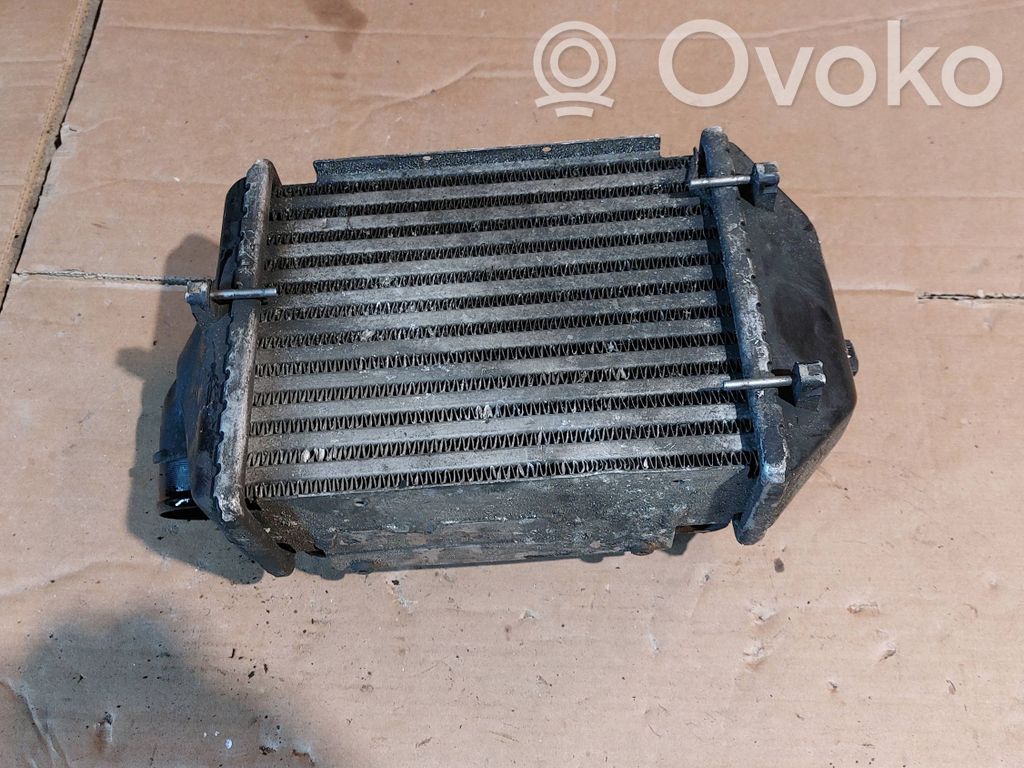 Audi A6 S6 C5 4B Interkūlerio radiatorius 