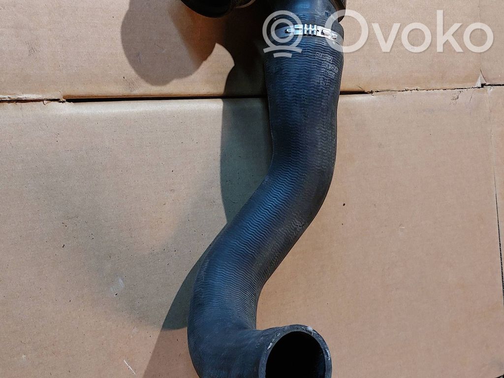 Opel Insignia A Furtun/conductă intercooler 