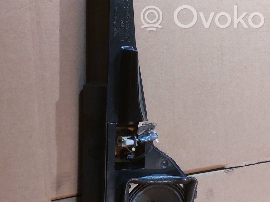 BMW 7 E38 Altavoz de la puerta trasera 