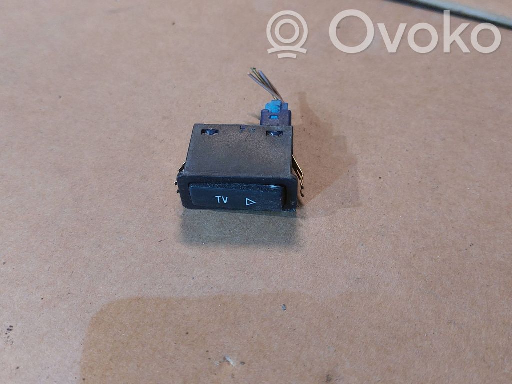 Other switches/knobs/shifts   496020