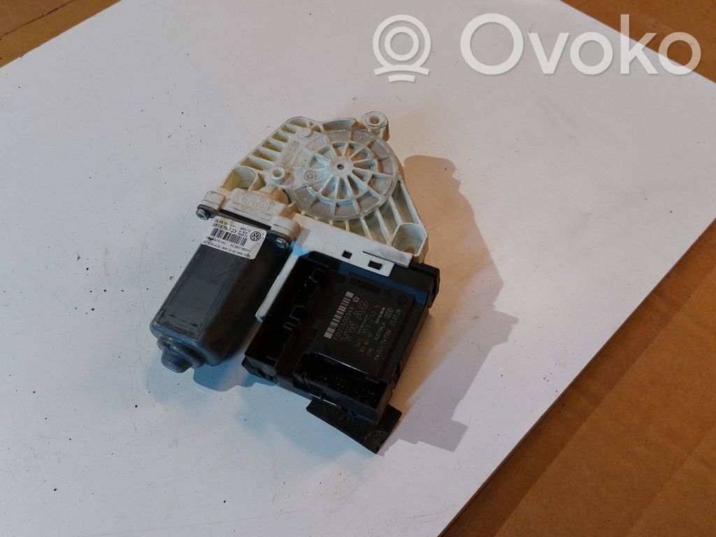 Volkswagen PASSAT B6 Silnik regulatora szyby drzwi przednich 