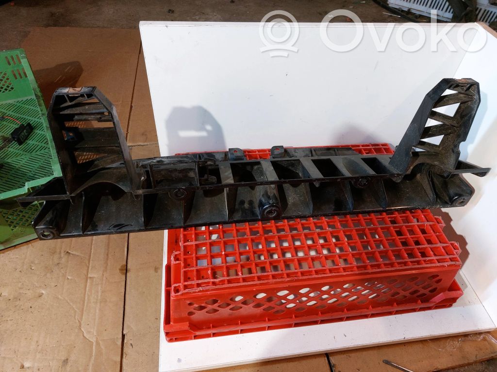 BMW X5 E70 Support de pare-chocs arrière 