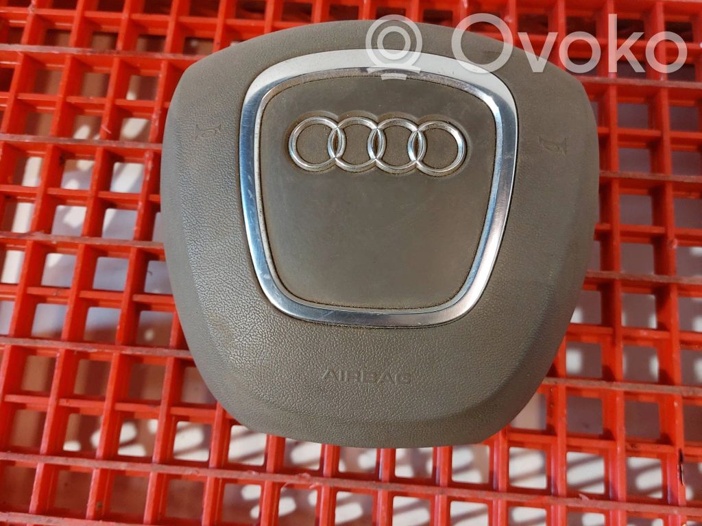 Audi A6 S6 C6 4F Vairo oro pagalvė 