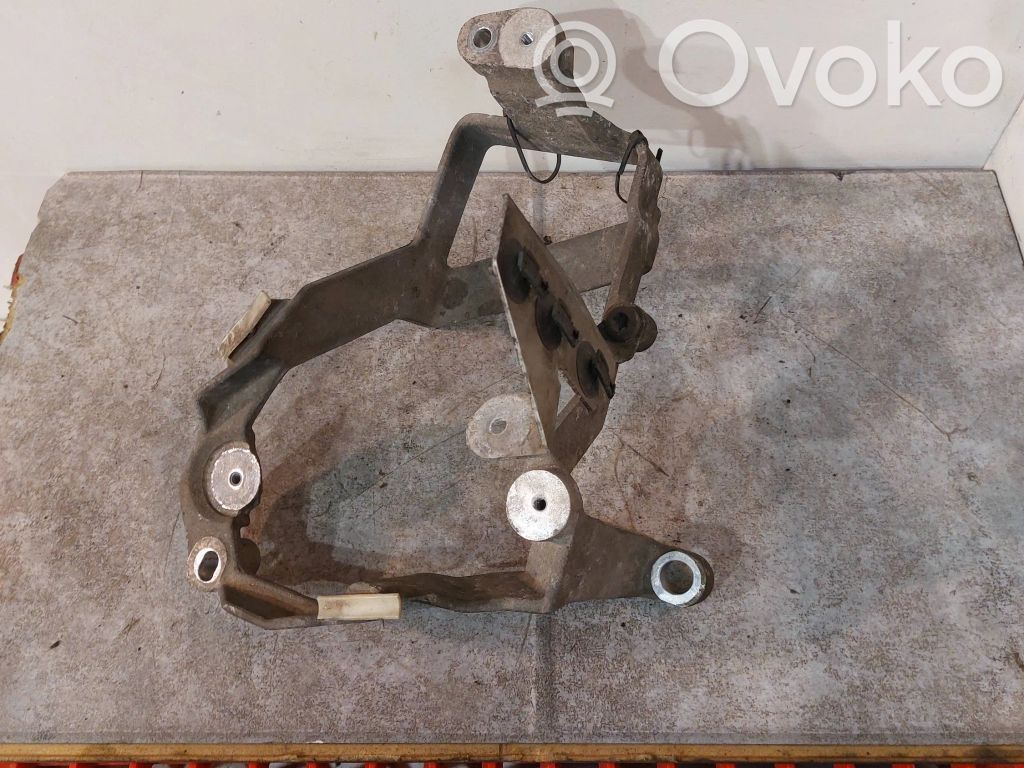 Audi A8 S8 D3 4E Pneumatic air compressor holding bracket 