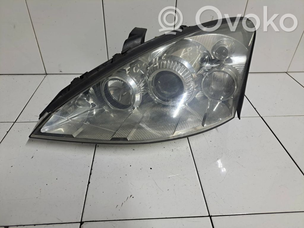 Ford Focus Headlight/headlamp 