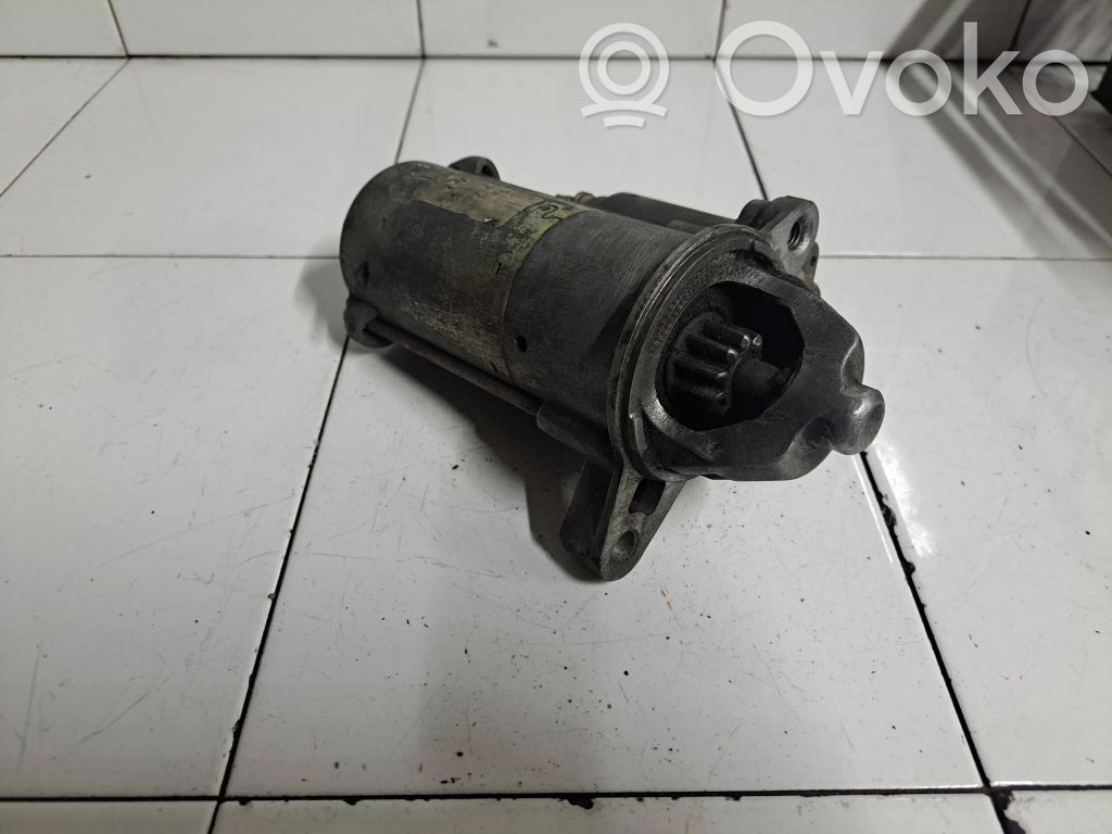 Starteris   F6RU11131BA