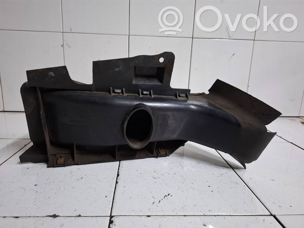 BMW 3 E46 Ilmanoton kanavan osa 