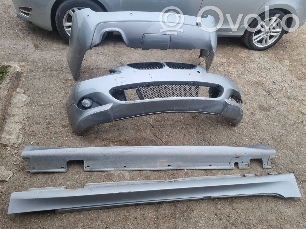 BMW 5 E60 E61 Priekinis bamperis 