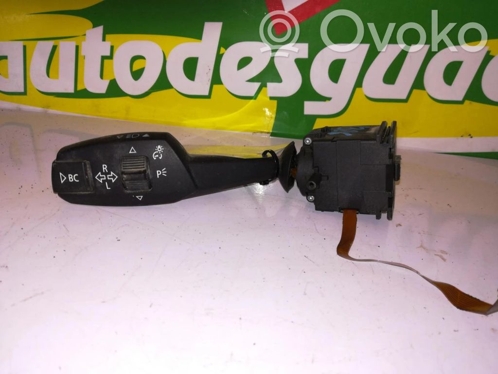 Light switch   01108100
